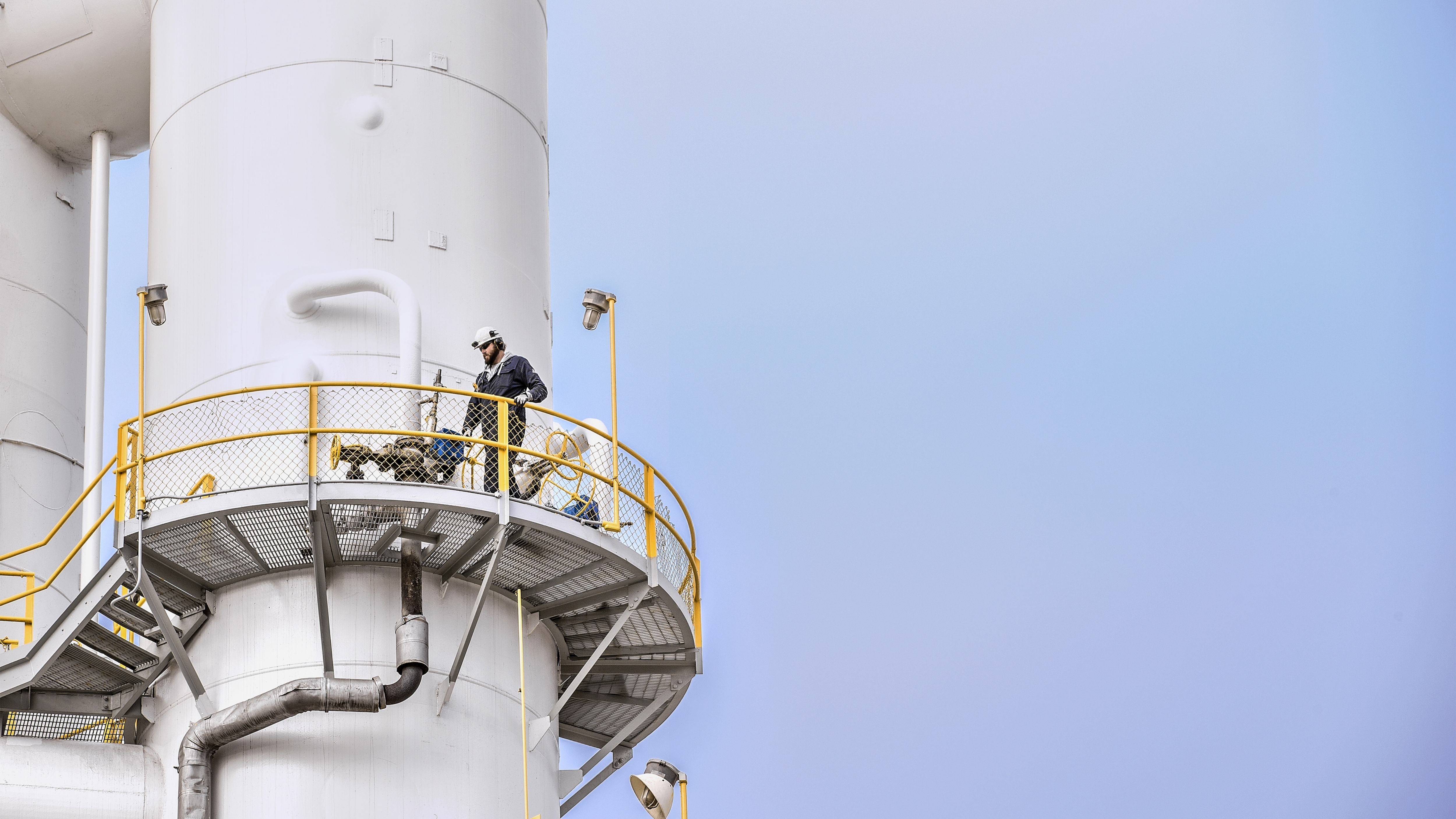 Picture of a power plant